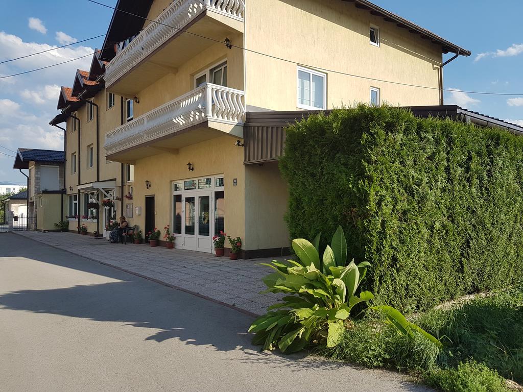Ahar Hotell Ilidža Exteriör bild
