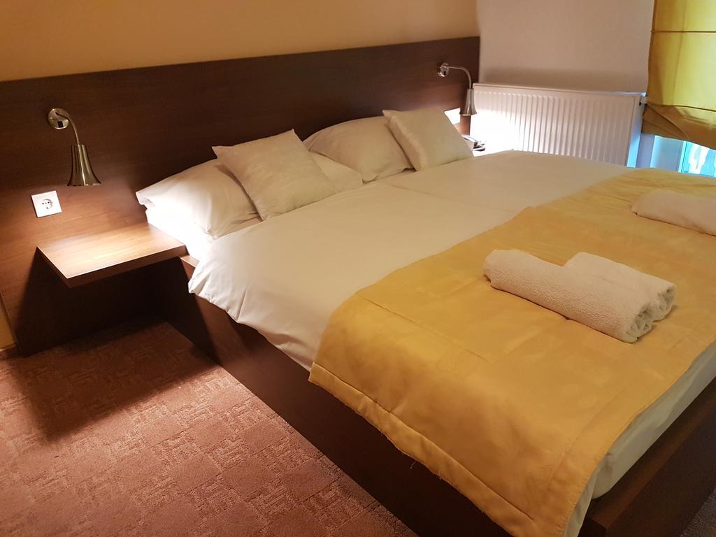 Ahar Hotell Ilidža Exteriör bild