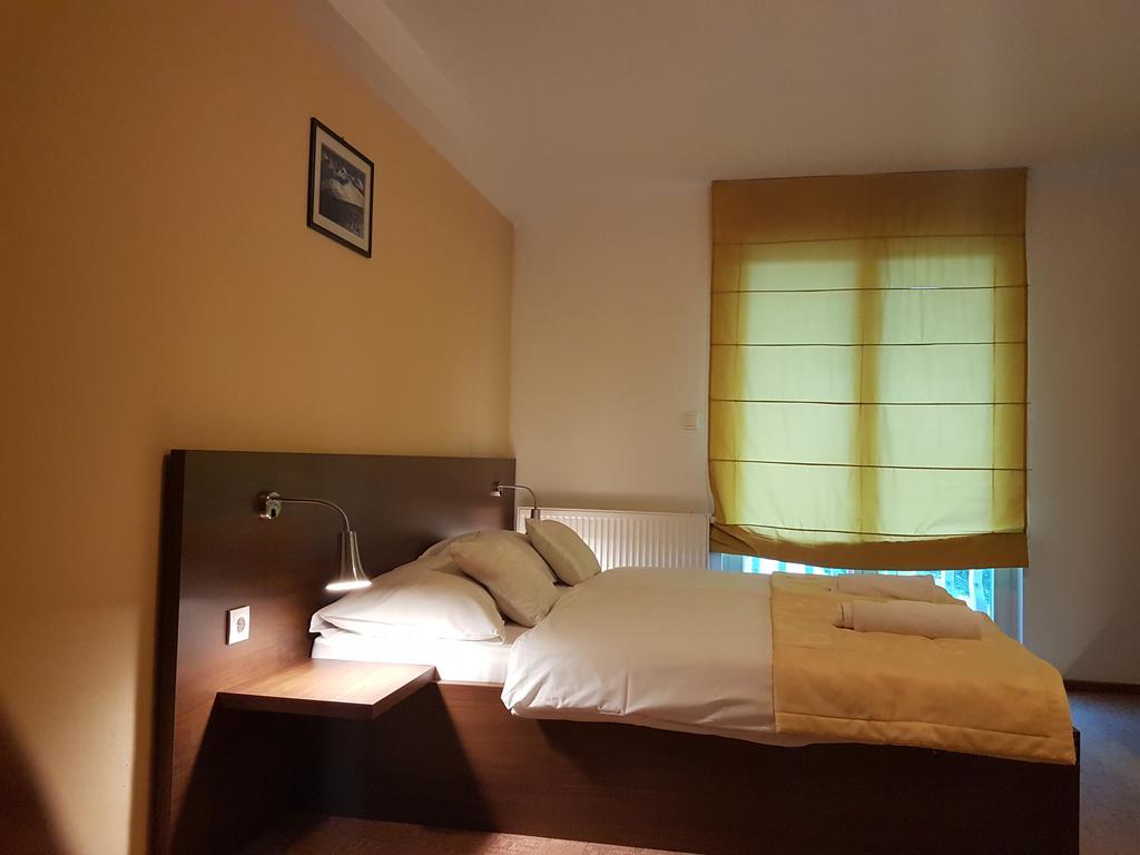 Ahar Hotell Ilidža Exteriör bild